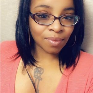 Meet your Posher, Camilla